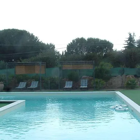 Trigona - Hotel *